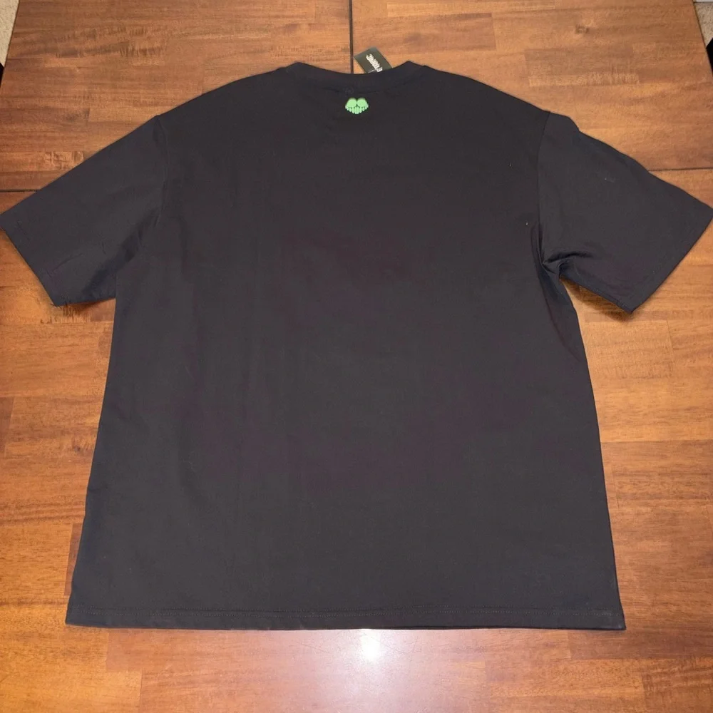 Gas Light District Black Tee with Neon Graphic Smiling Dead Large - Picture 2 of 2